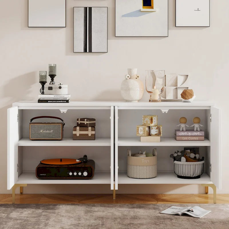 Buffet 4 portes avec panneaux de porte sculptés et étagères réglables